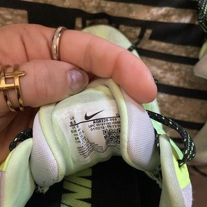 Women’s Nike shoes